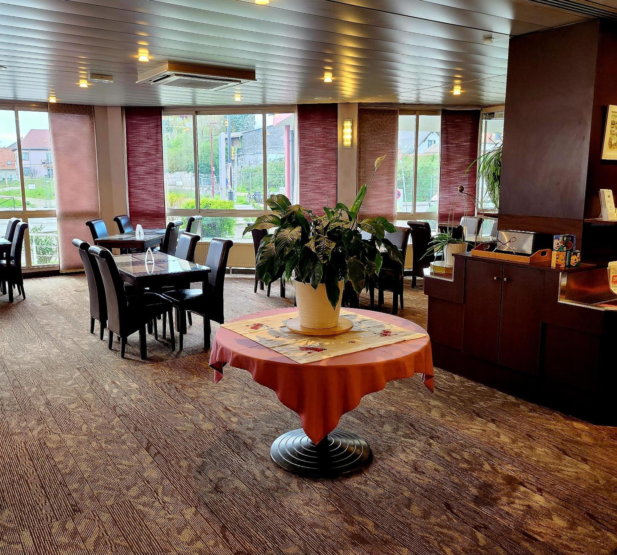 The Originals City, Hotel Le Forum, Strasbourg Nord Schiltigheim Dış mekan fotoğraf